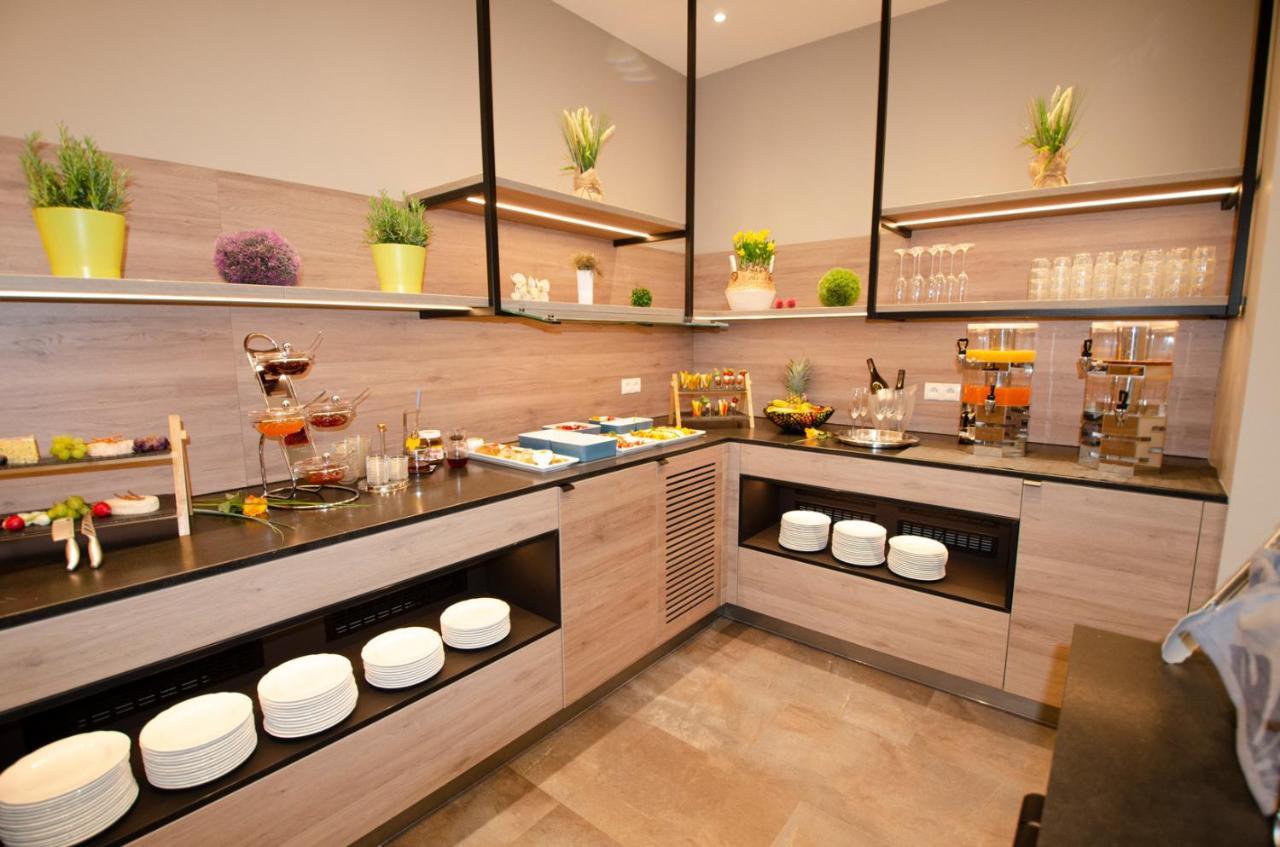 Morjan Hotel 3*